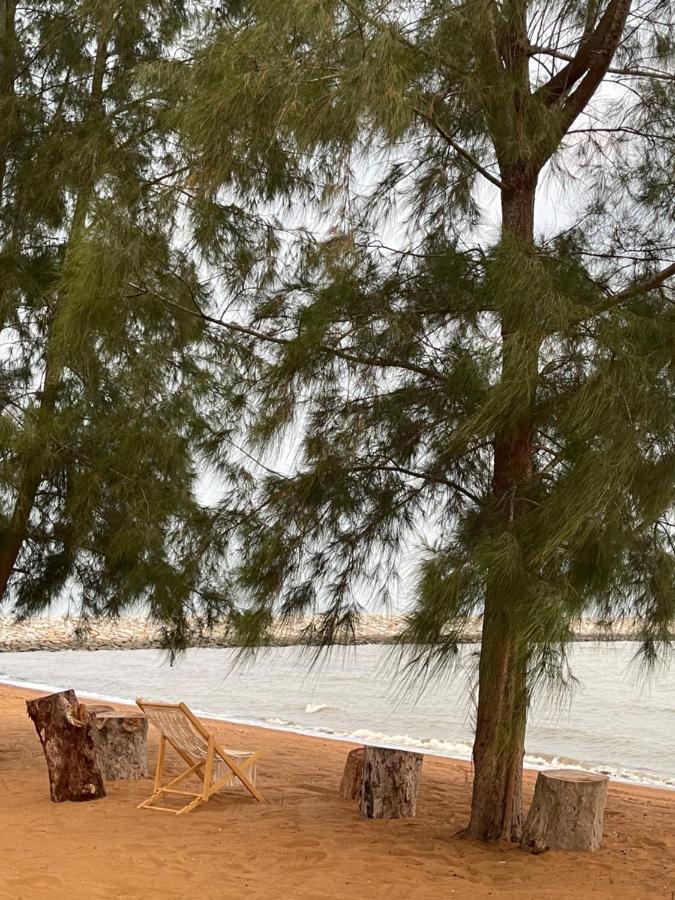 Beach N Breeze Glamping Malacca ภายนอก รูปภาพ