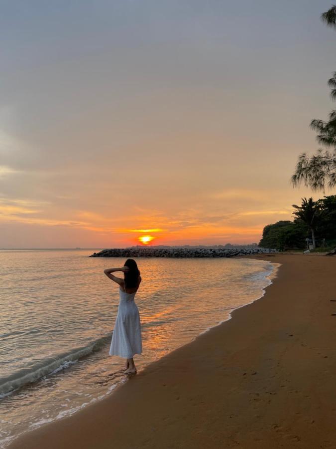 Beach N Breeze Glamping Malacca ภายนอก รูปภาพ