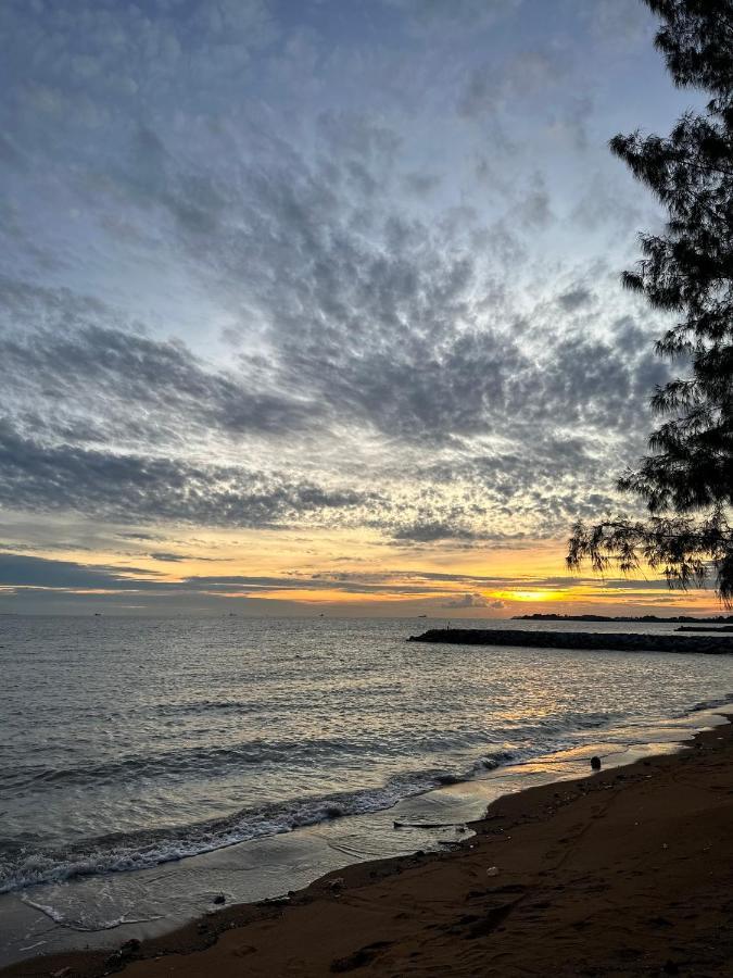 Beach N Breeze Glamping Malacca ภายนอก รูปภาพ