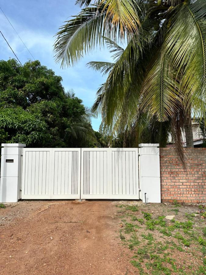 Beach N Breeze Glamping Malacca ภายนอก รูปภาพ