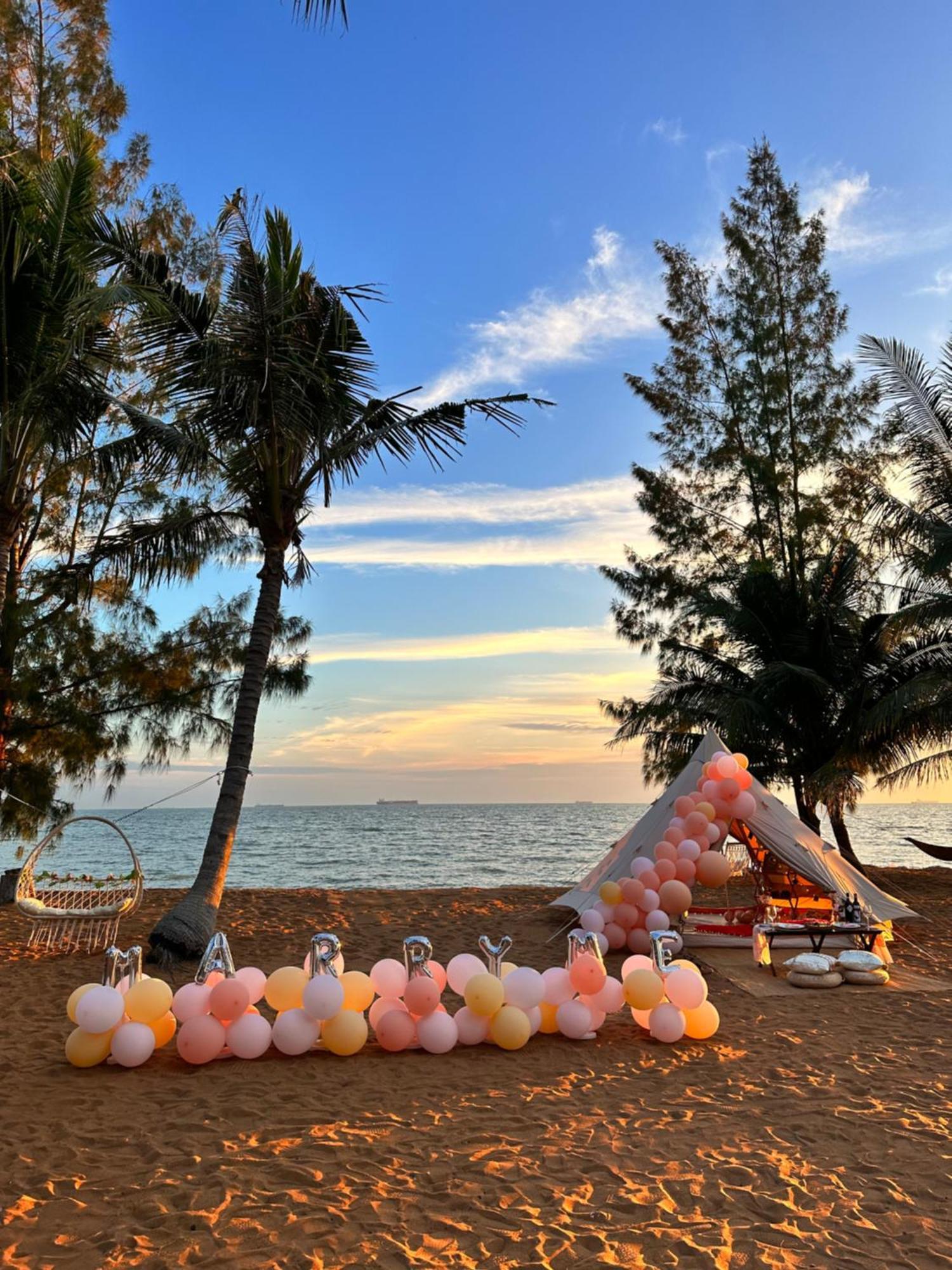 Beach N Breeze Glamping Malacca ภายนอก รูปภาพ